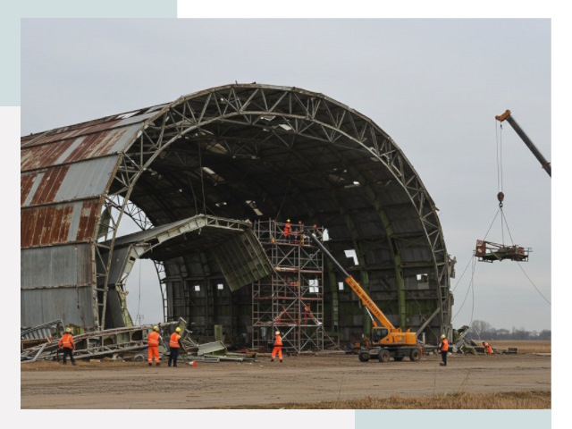 Демонтаж ангаров в Отрадном